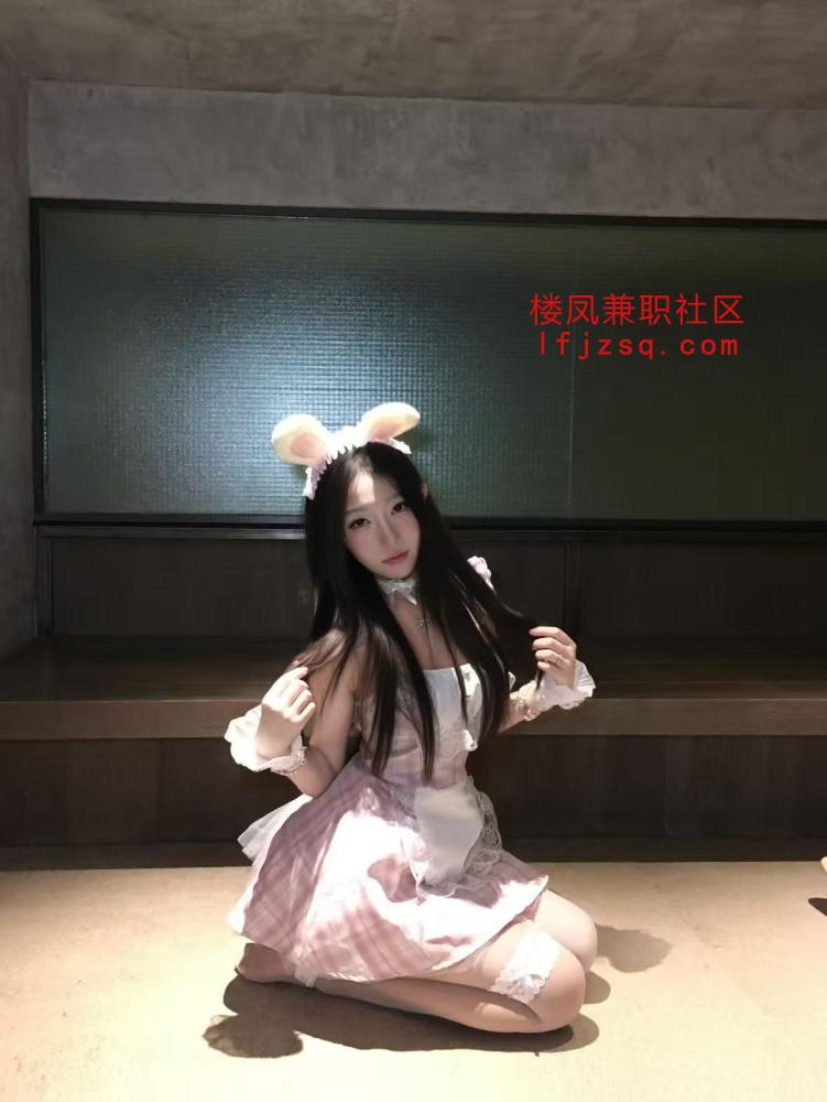 约大连清纯学生国庆下海兼职特别粉嫩甜美好紧