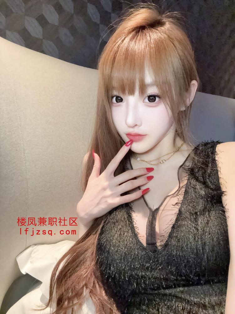 清纯甜美学生刚下海特别青春活力粉嫩