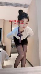大白兔又圆又挺 D 罩杯大胸莞式舌吻姐姐