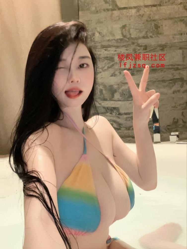 粉嫩美乳小骚妇性价比大奶吊带妹