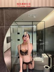 西宁漂亮妹妹粉前凸后翘蜜桃臀嫩逼水多
