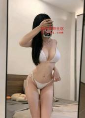 包头性感在校女学生极品白皙粉嫩身材。