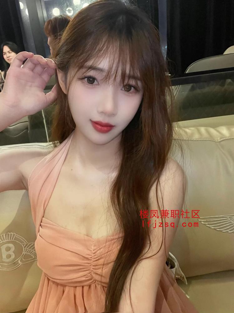 人美声甜嫩妹