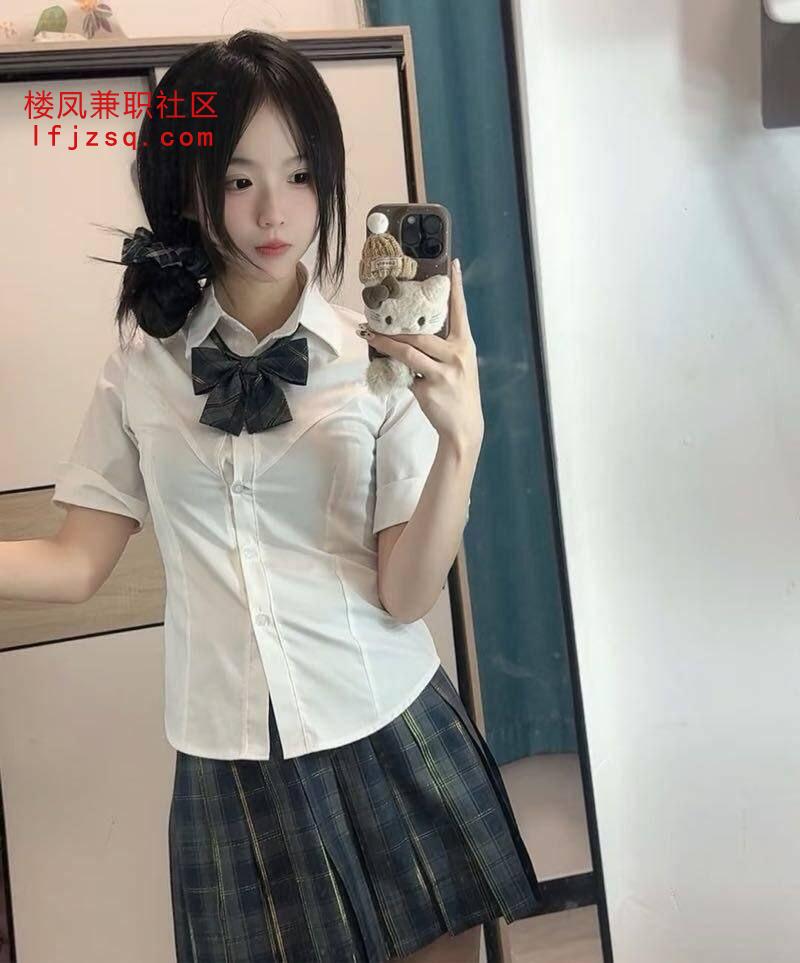 景德镇极品嫩妹细腿美乳活好洗浴