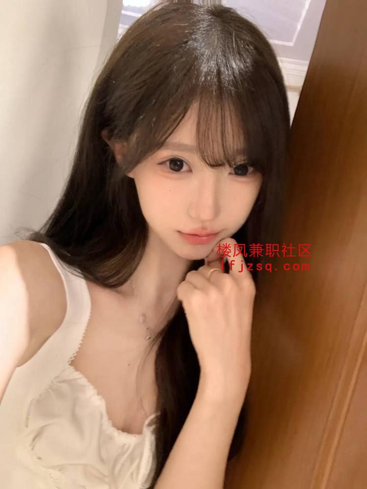 宜春超爽大胸肥臀老师画画lf