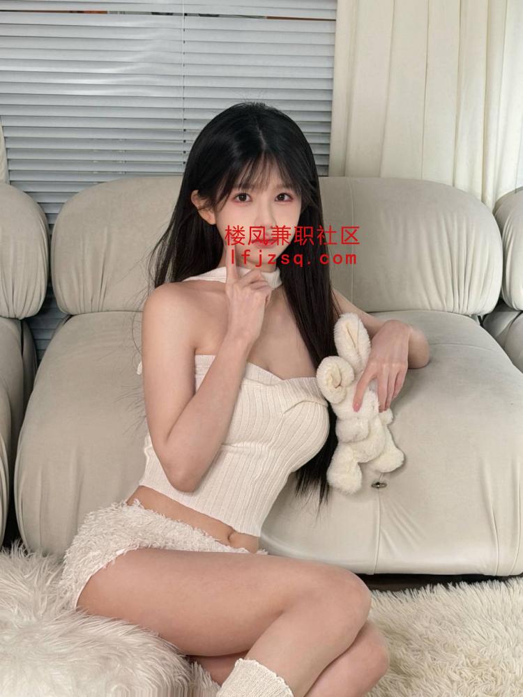 南宁实战爆乳娃娃脸骚货