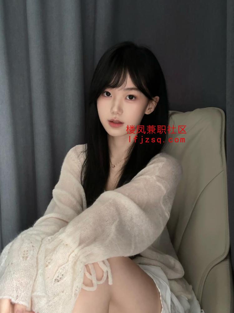 兼职清纯小妹床上反差大 全是水