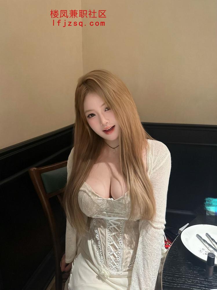 合肥极致诱惑勾人小骚货水很多