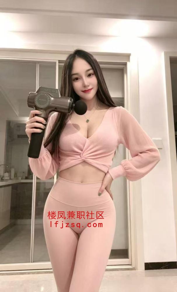 火辣身材小女友超劲爆
