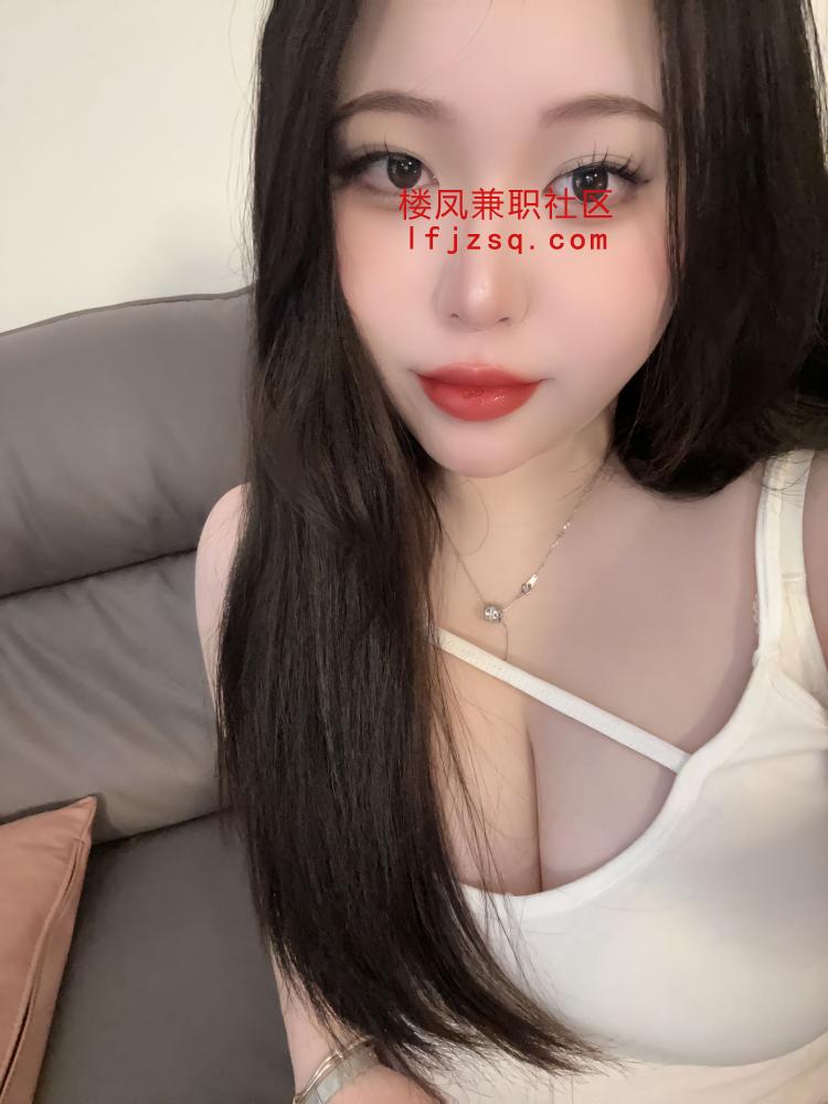 惠州细腰翘臀极品骚逼