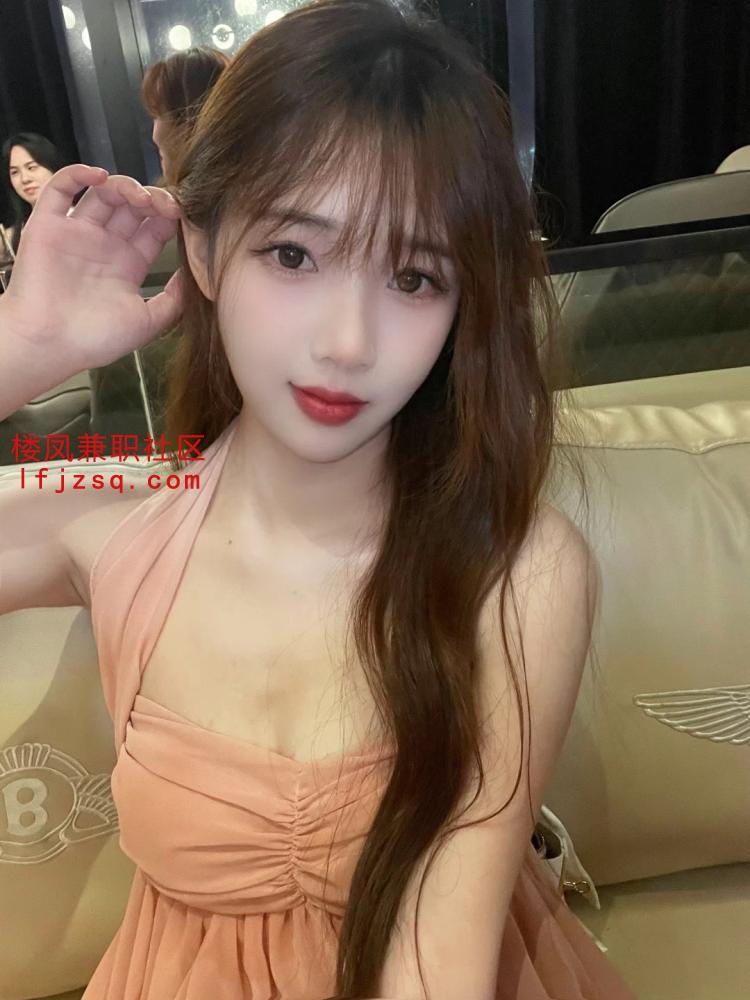 清纯甜美温柔小妹