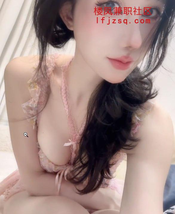 唐山极品鲜嫩无毛鲍兼职小妹