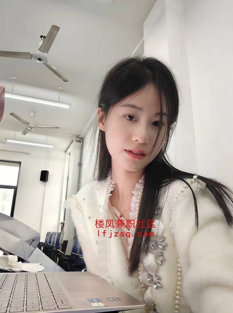 九江大奶嫩妹狐狸桑拿