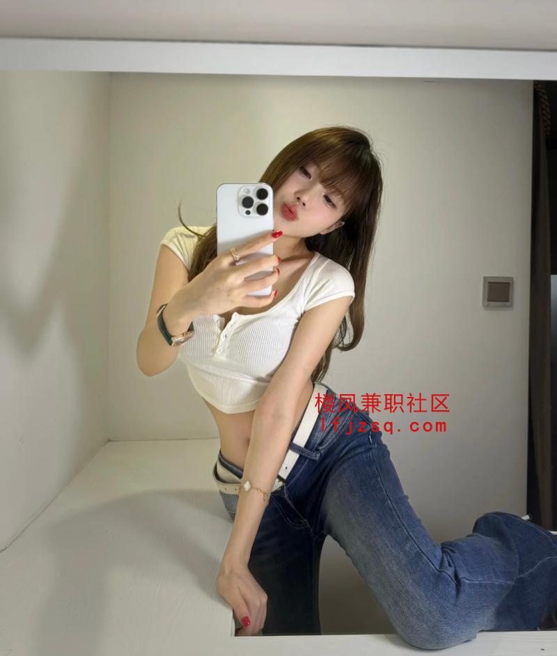 小仙女粉嫩鲍鱼像个水娃
