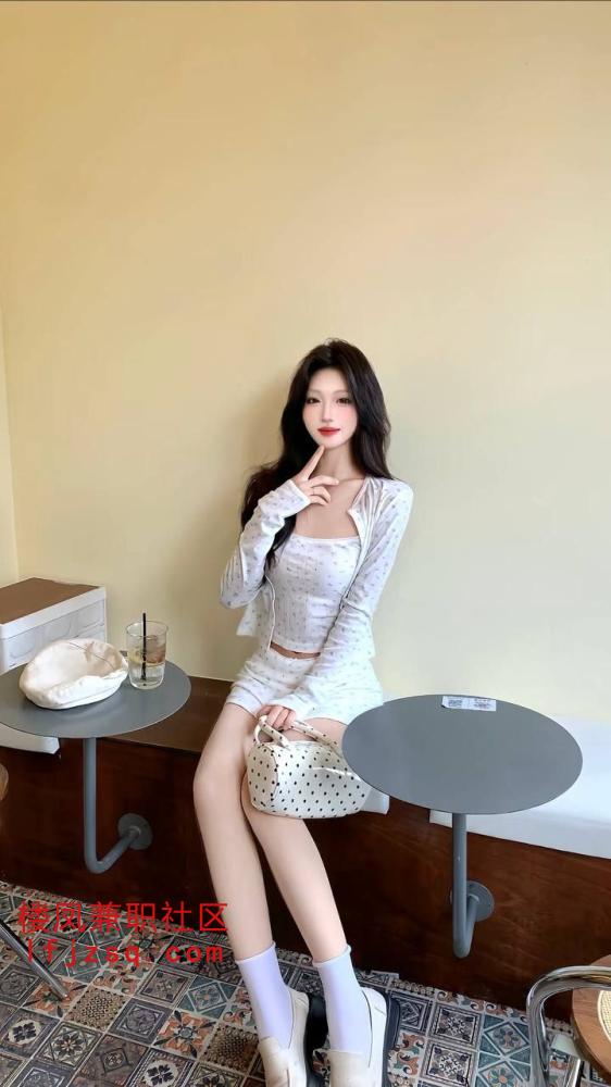 景德镇丰满巨乳妹丽娜约呗