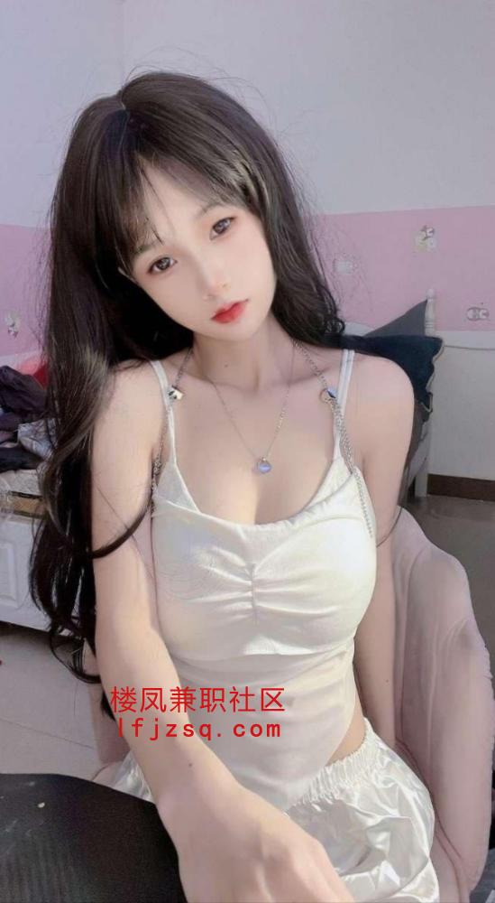 巨乳学生萝莉刚下海不久好紧好粉嫩快点分享给你们