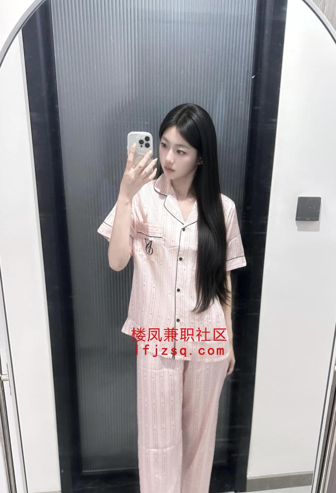 朝阳甜妹肤白柔软