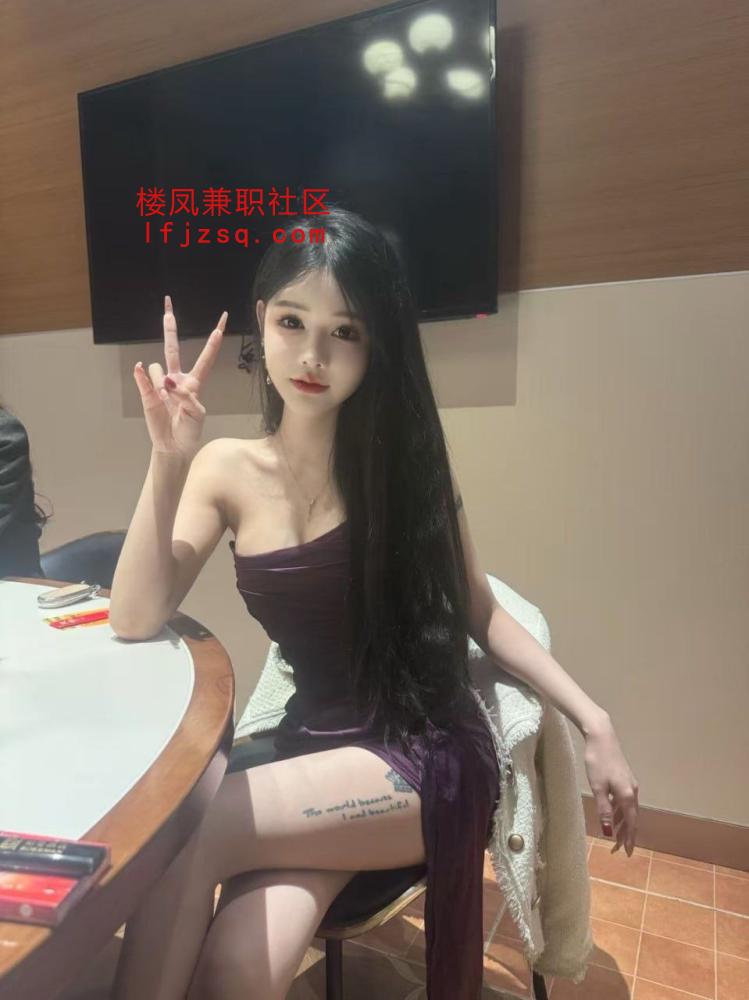 聊城极品小嫩妹可调教乖巧很配合 有私人公寓