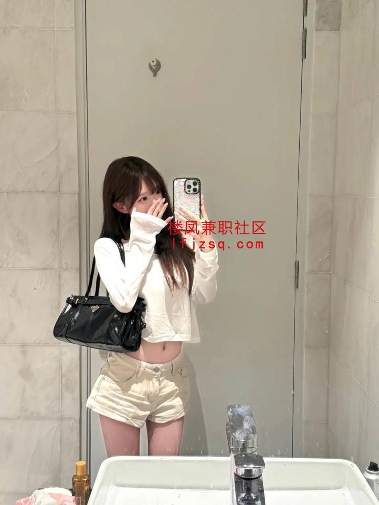 西安胸大臀翘颜值嫩妹小姐
