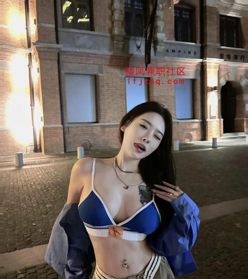 出差玩的刚毕业学生妹