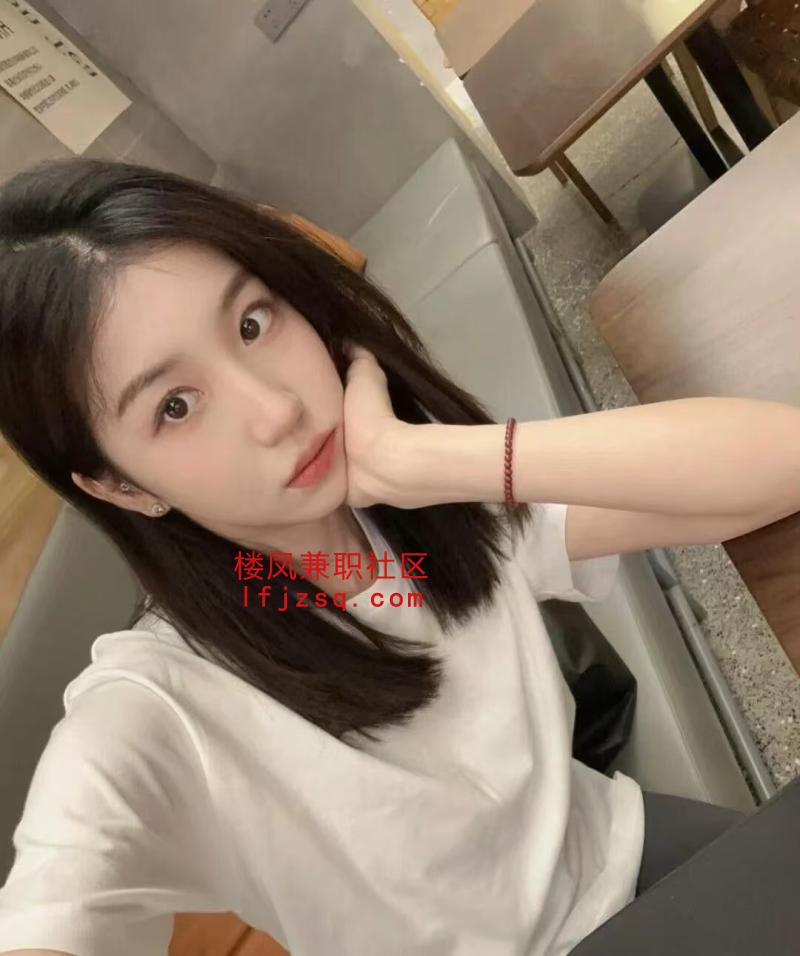 体验风骚完美身材小姐姐