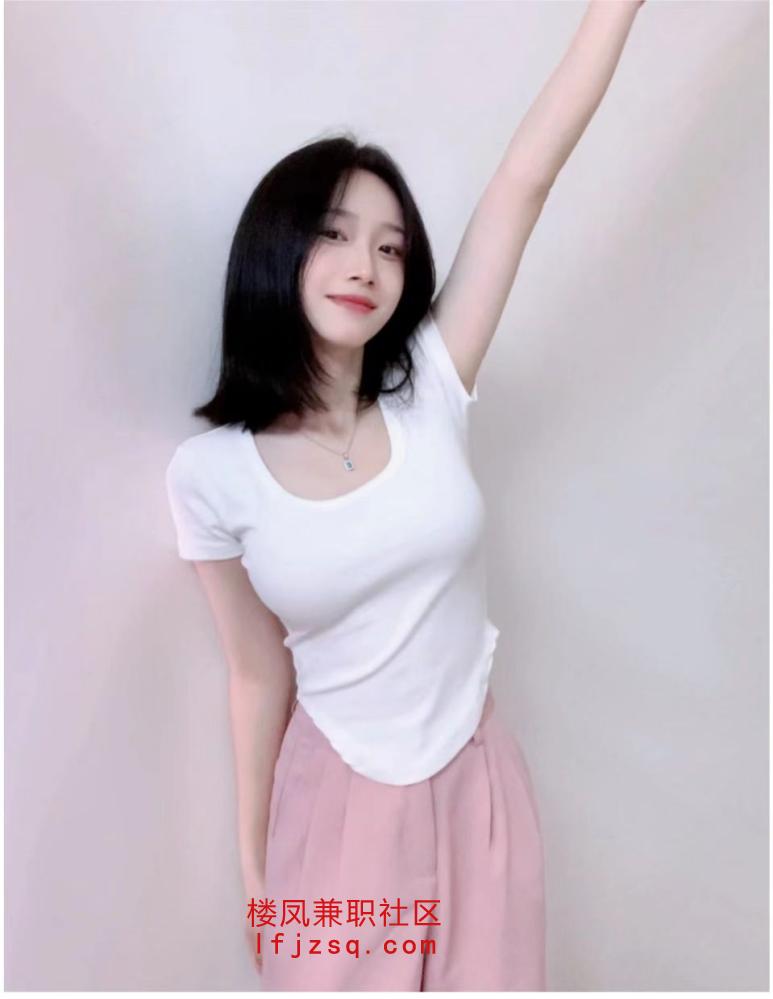 邻家大胸清纯女孩刚下海很甜美女朋友一样的相处