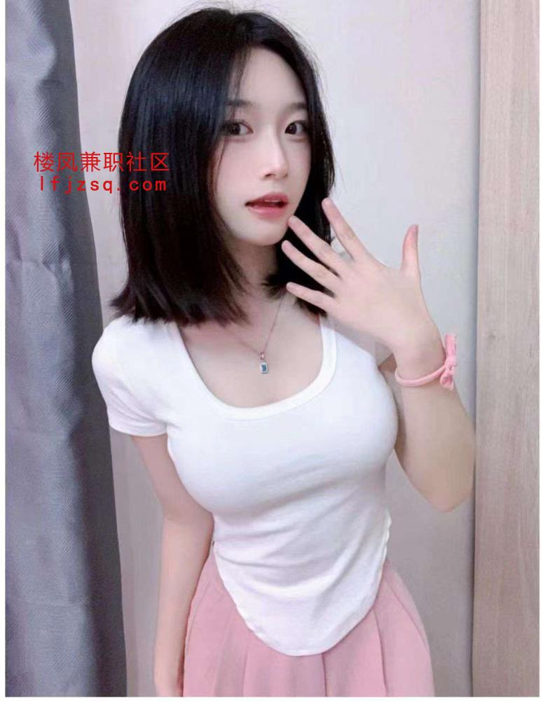 邻家大胸清纯女孩刚下海很甜美女朋友一样的相处