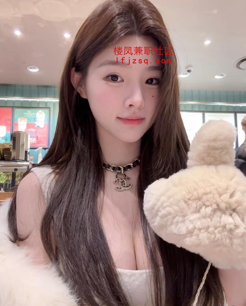 泰安05后小妹下海兼职，粉嫩多汁前凸后翘蜜桃臀（可外出）