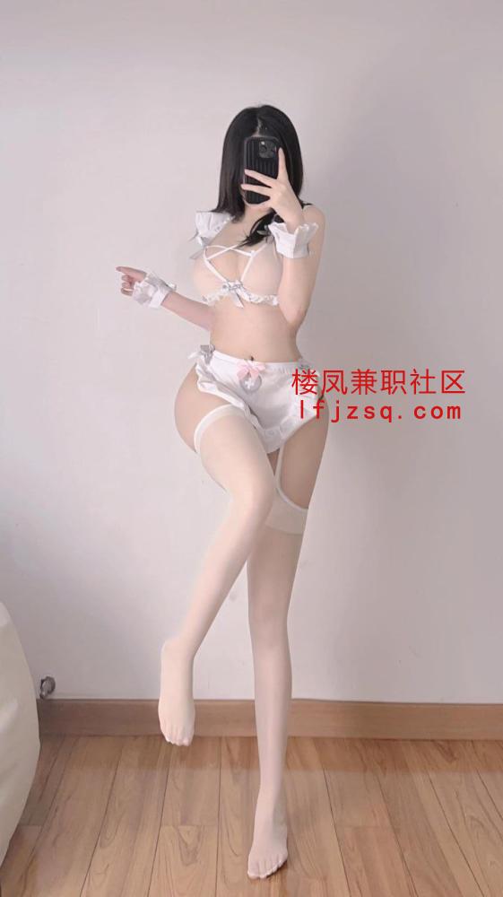 沙坪坝身材匀称白嫩的大奶子纤细的腰大圆屁股