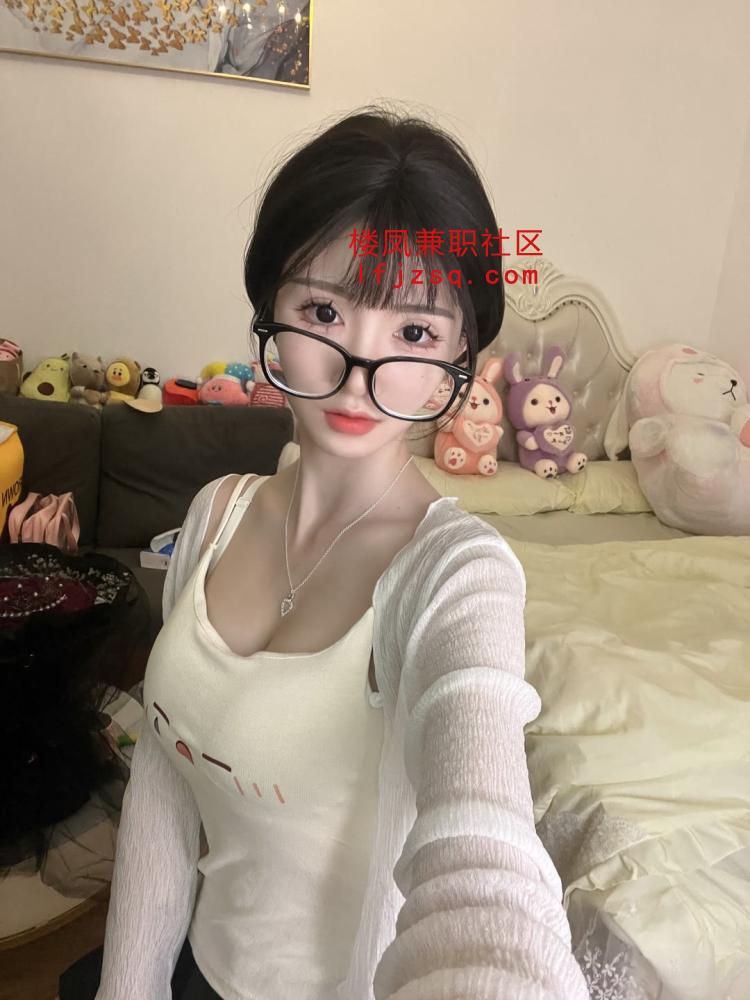 00后兼职的听话妹妹敏感水多会吸会舔