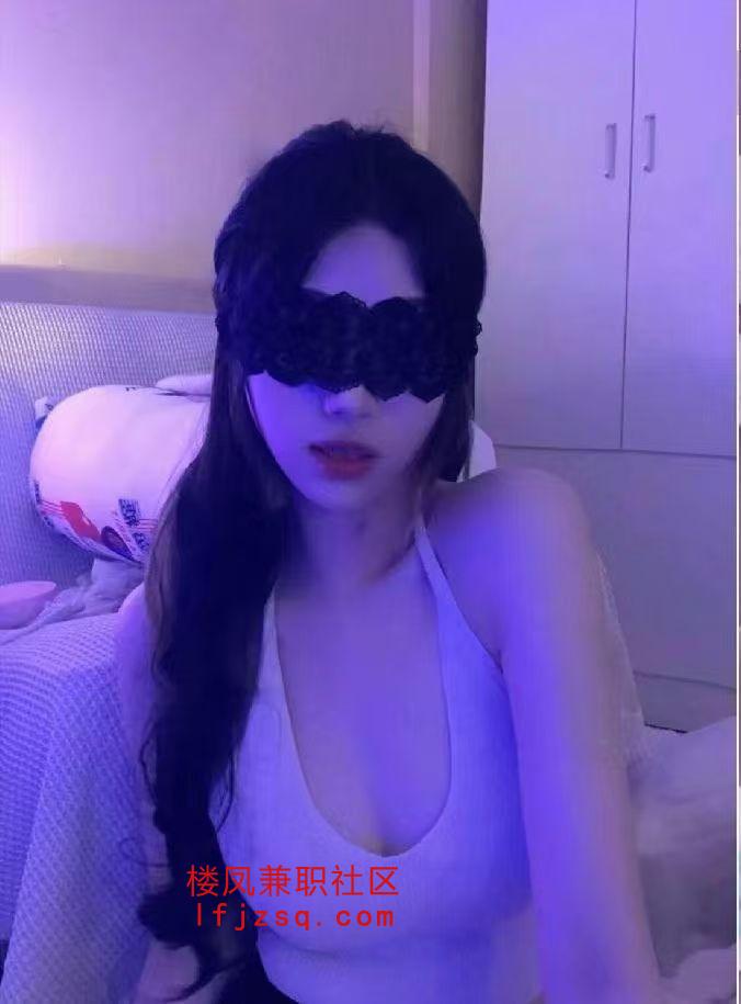 厦门再战丰满白皙小坦钥钥