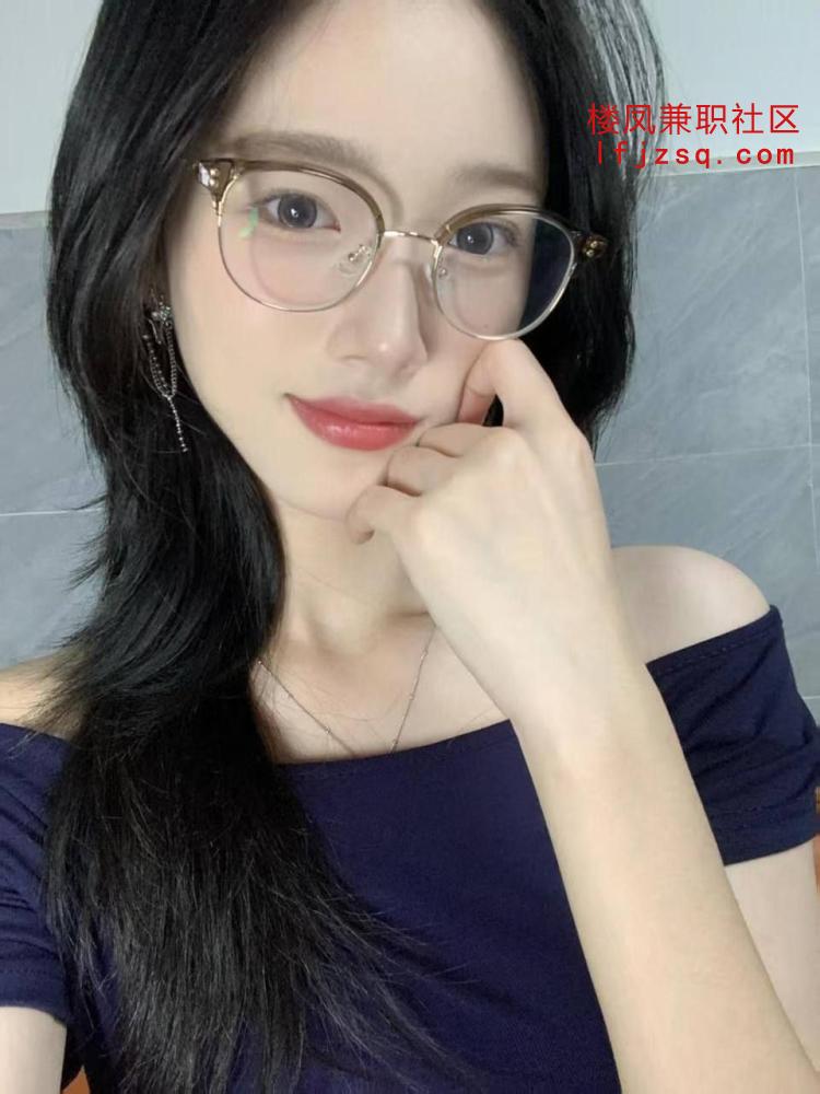 湘潭花胸轻熟气质老师