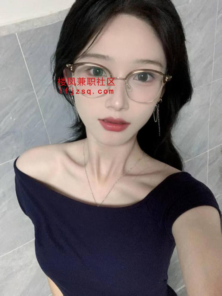 湘潭花胸轻熟气质老师