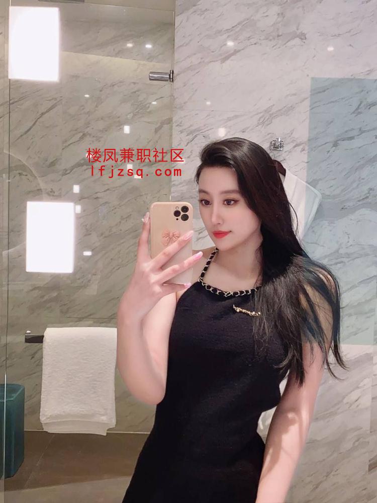 邵阳性感少妇初馨黑丝