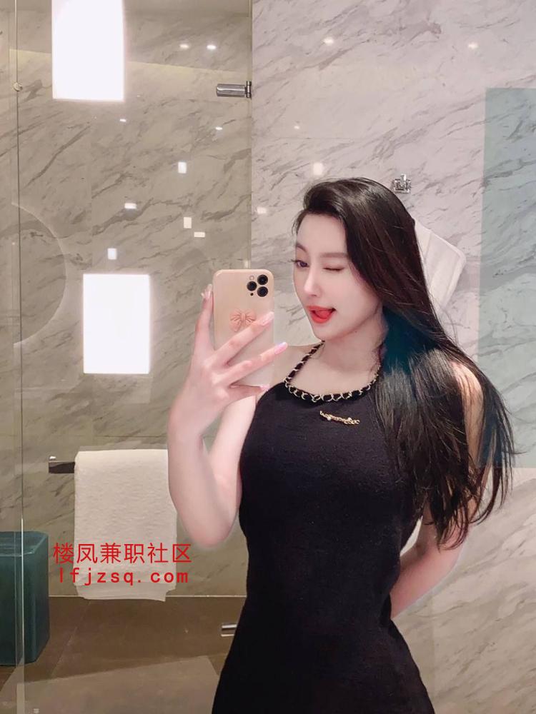 邵阳性感少妇初馨黑丝