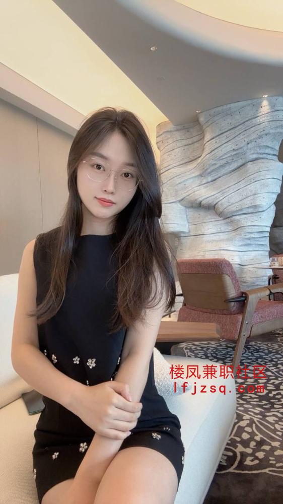 岳阳性感风骚黑丝御姐桑拿