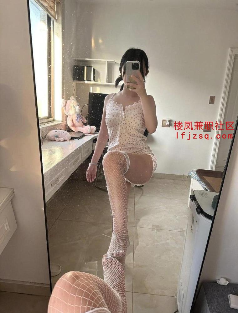 日照极品学妹三点粉嫩