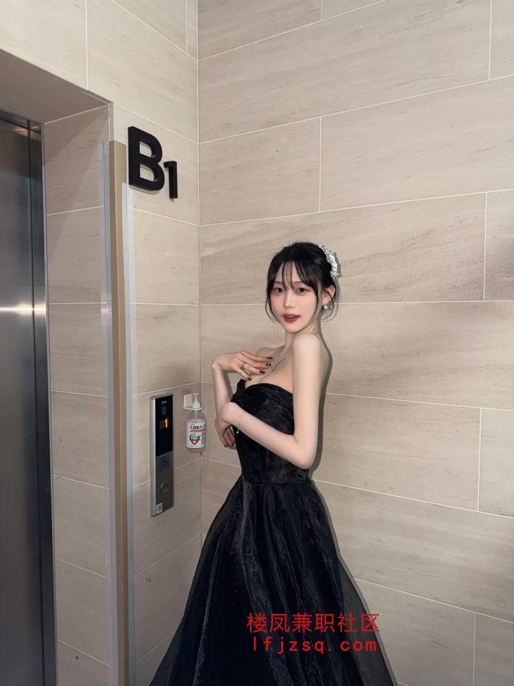 燕郊长发少妇有韵味身材比例很好