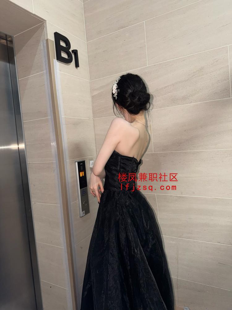 燕郊长发少妇有韵味身材比例很好