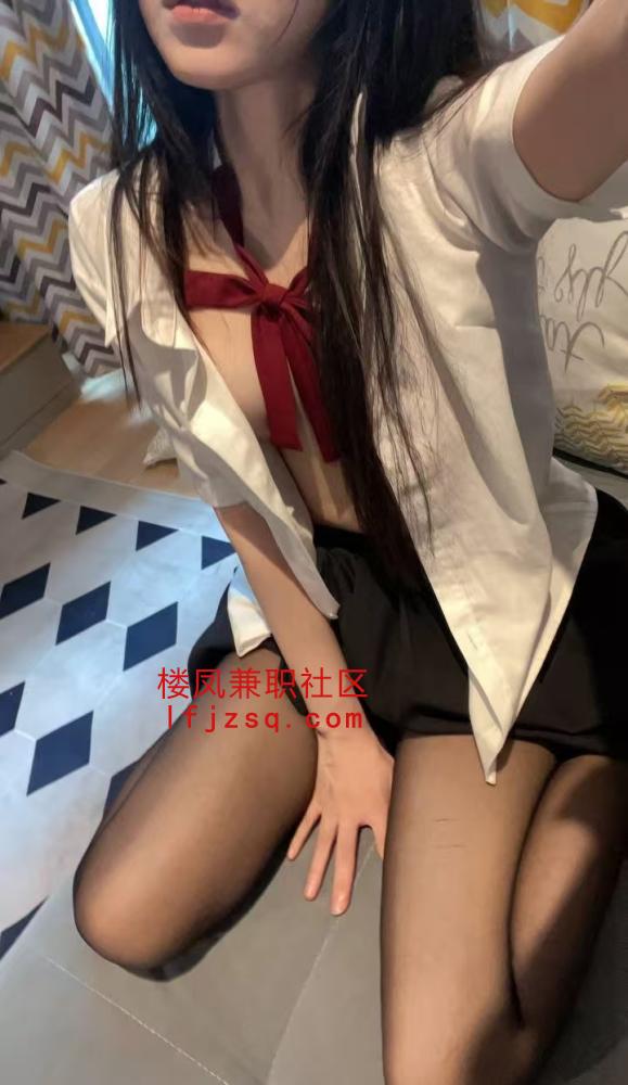 赤峰大奈奈皮肤好乳交无敌