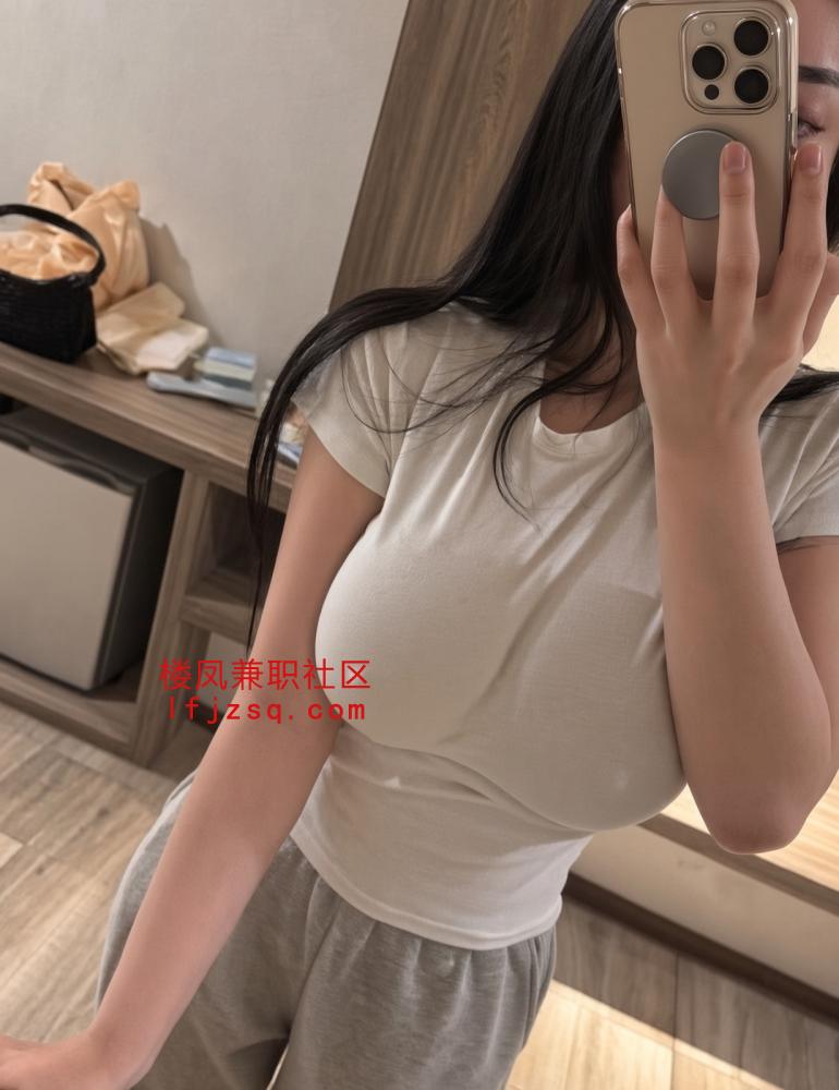 信阳36胸 瓜子脸凹凸有致女友感十足