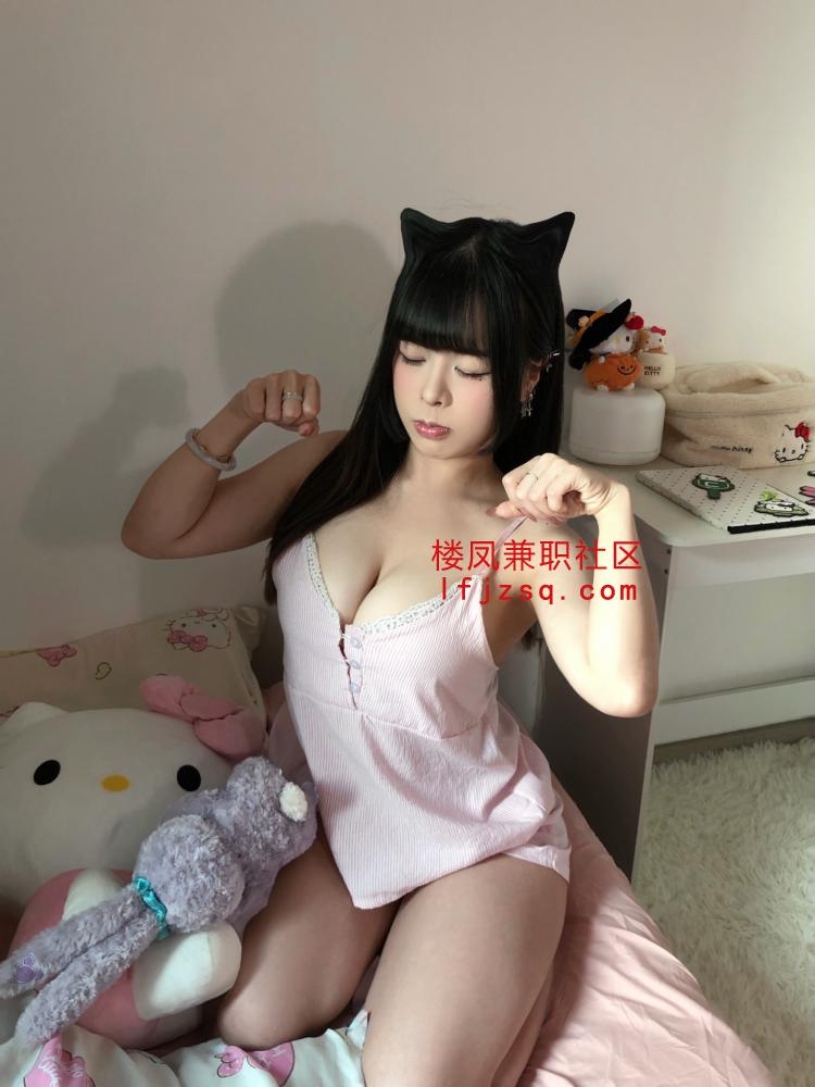 神木纯天然乳头少女粉翘起小穴诱惑