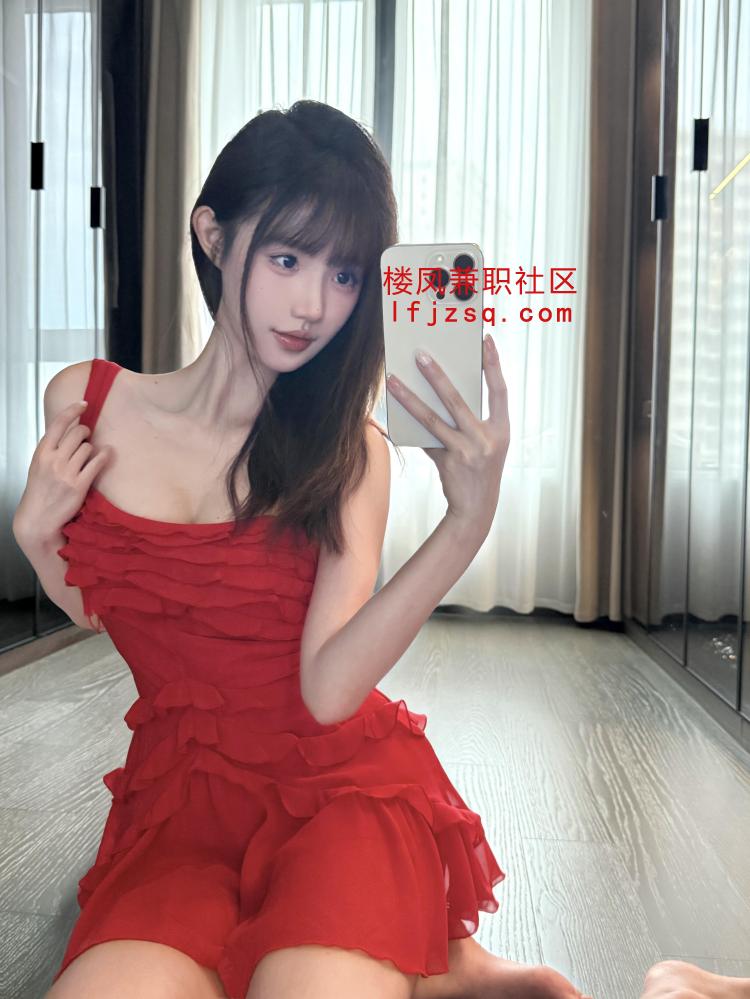 极品小姐姐骚穴身材S嫩逼夹的好紧
