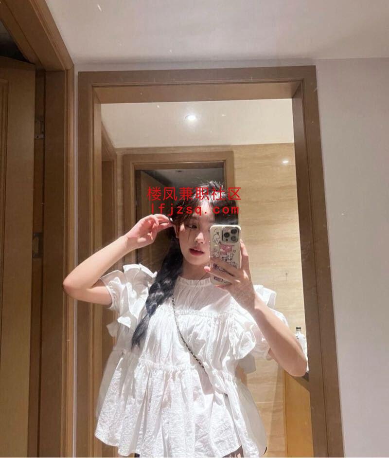 黄冈邂逅性感淫荡大奶妹