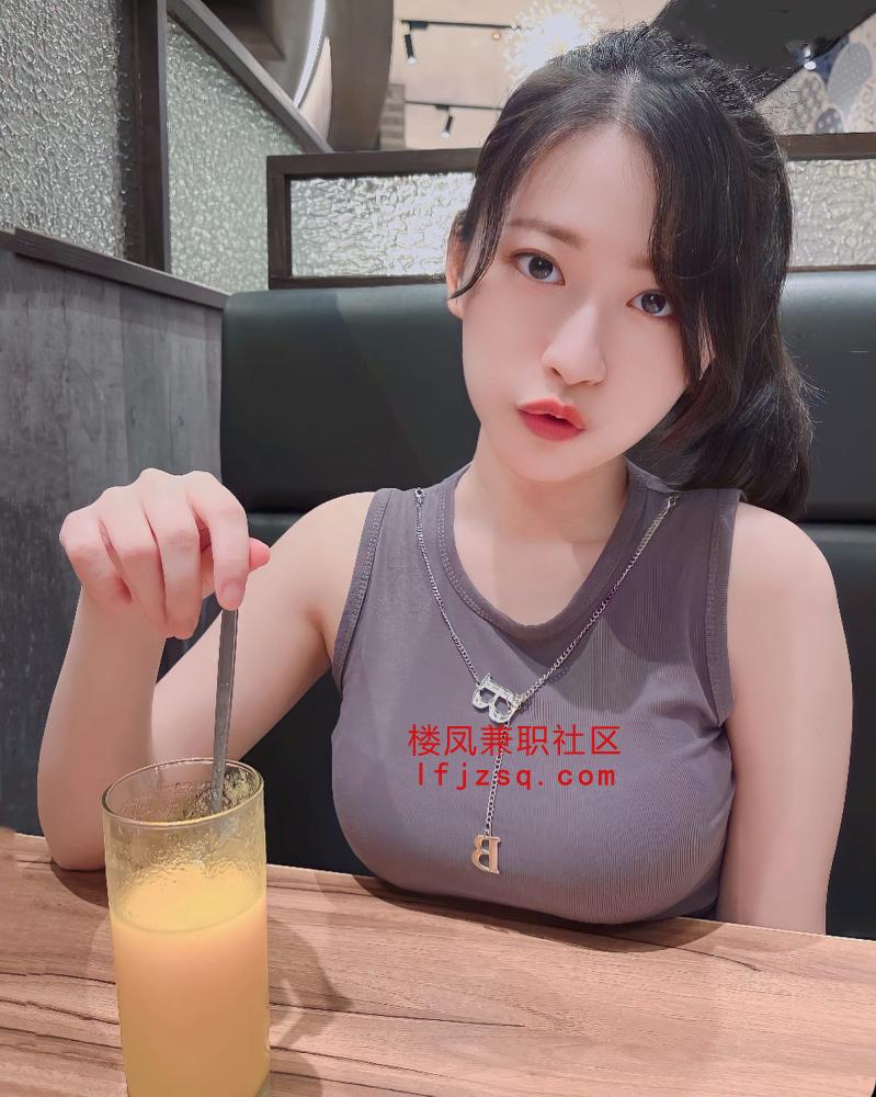 大胸妹妹特别紧会喷水
