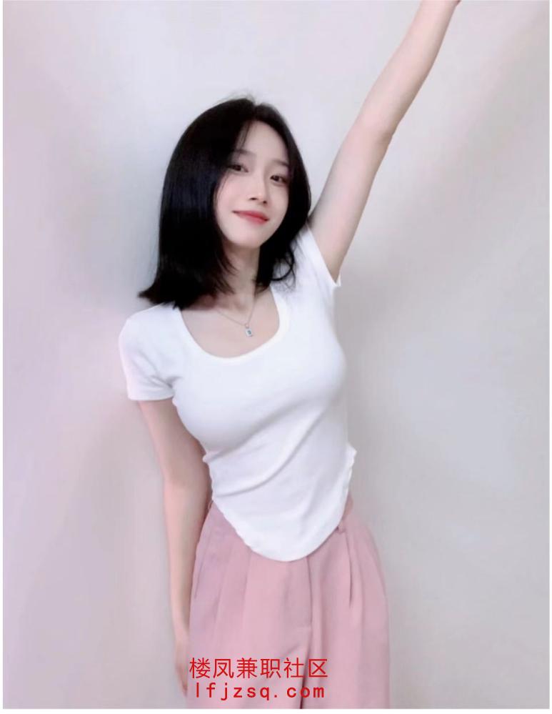 大胸邻家女孩初恋情人一样甜美刚下海就是粉嫩就是紧