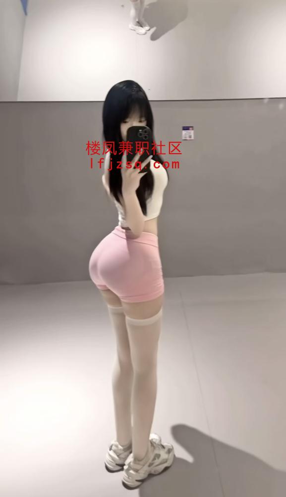 前凸后翘胸大易高潮鲜嫩多汁
