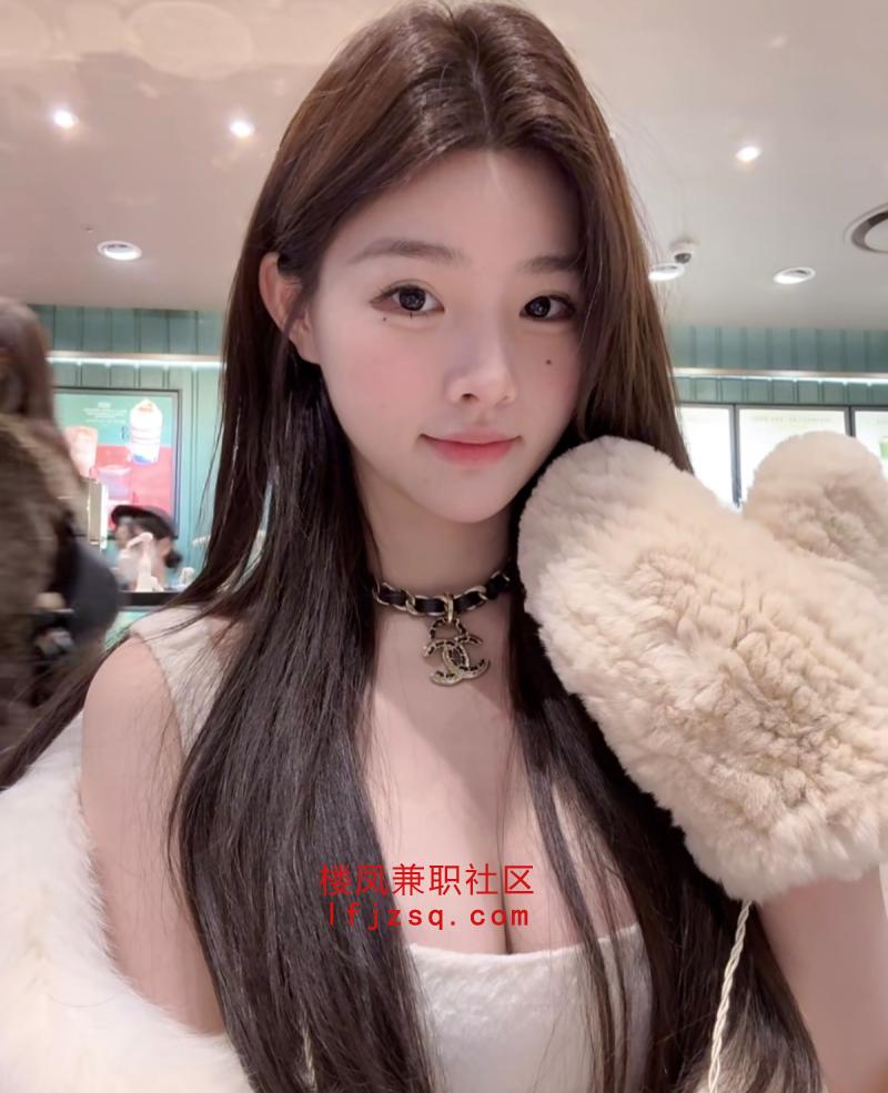 兰州真实00后兼职白虎粉嫩多汁会夹会吸