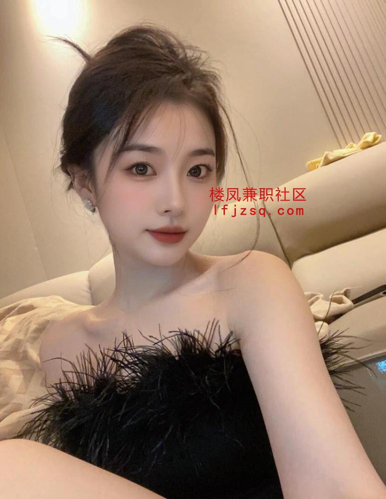 手感好风骚尤物蜜桃多汁小姐姐兼职