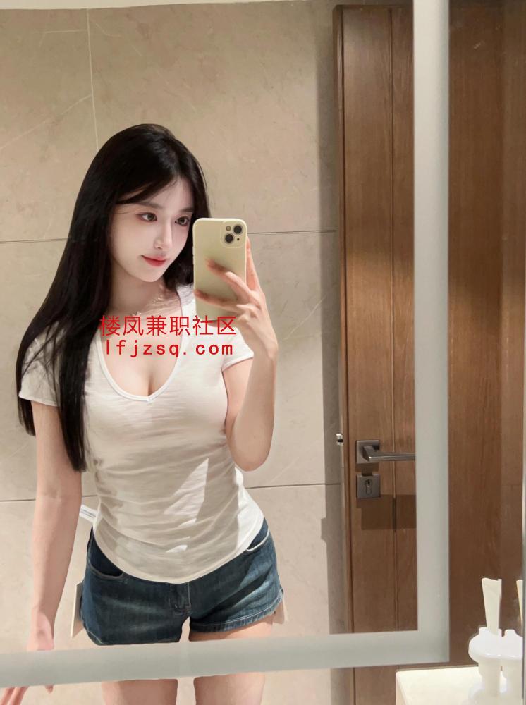 常熟极品女大学生下海逼紧致水多皮肤白净很会叫床